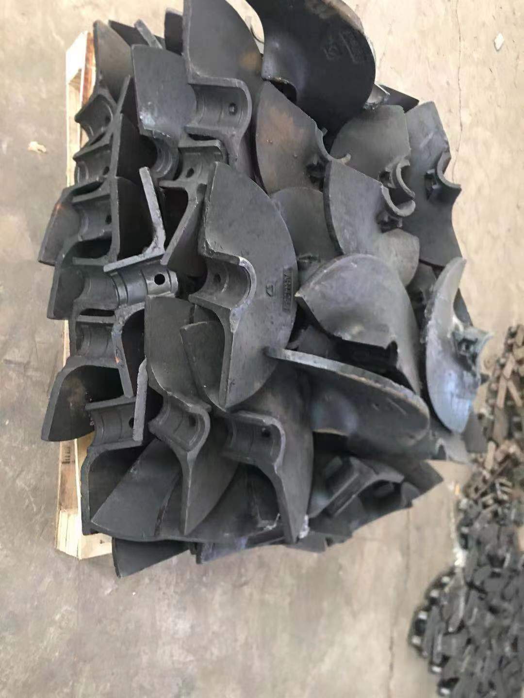 沃尔沃P8720摊铺机螺旋叶片 